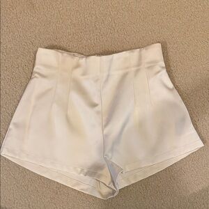 H&M High-Waist White Tailored Women’s Shorts